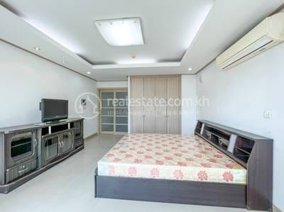 De Castle Diamond Condominium | Condo For Sale & Rent with 1 Parking Space