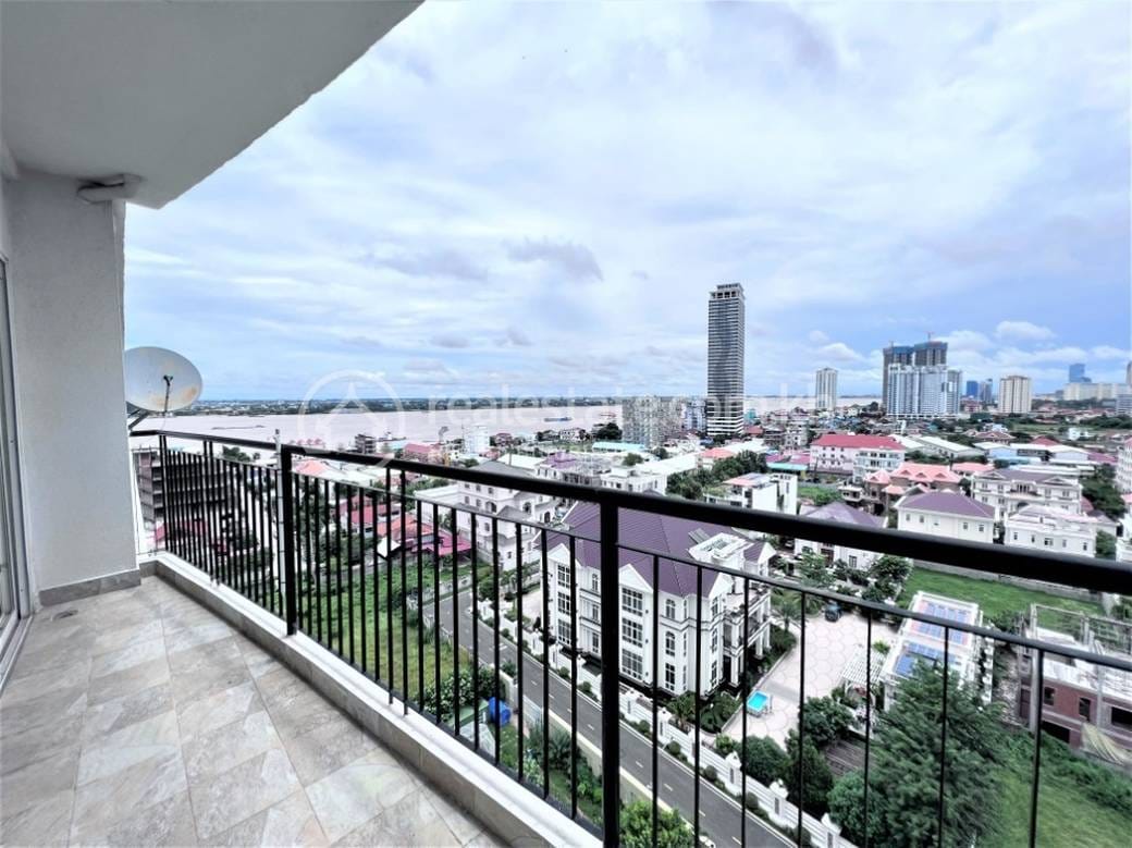 Condo For Sale in Chroy Changvar $55,000