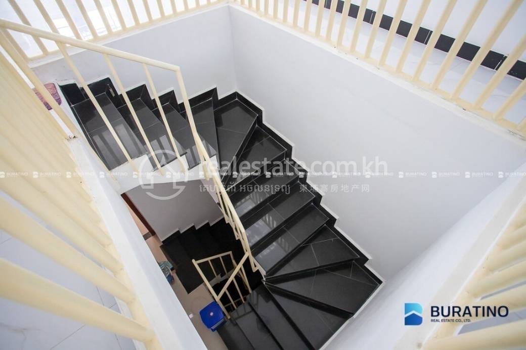 4卧室排屋出售，价格$125,000