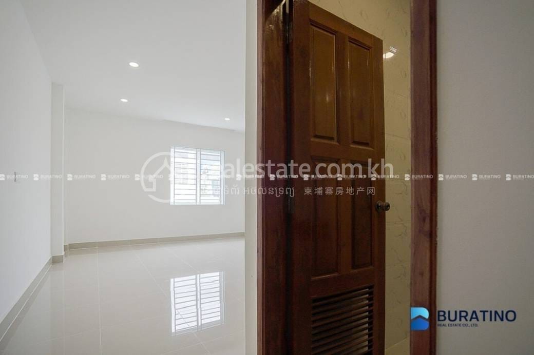Por Sen Chey Flat House For Sale in Por Sen Chey