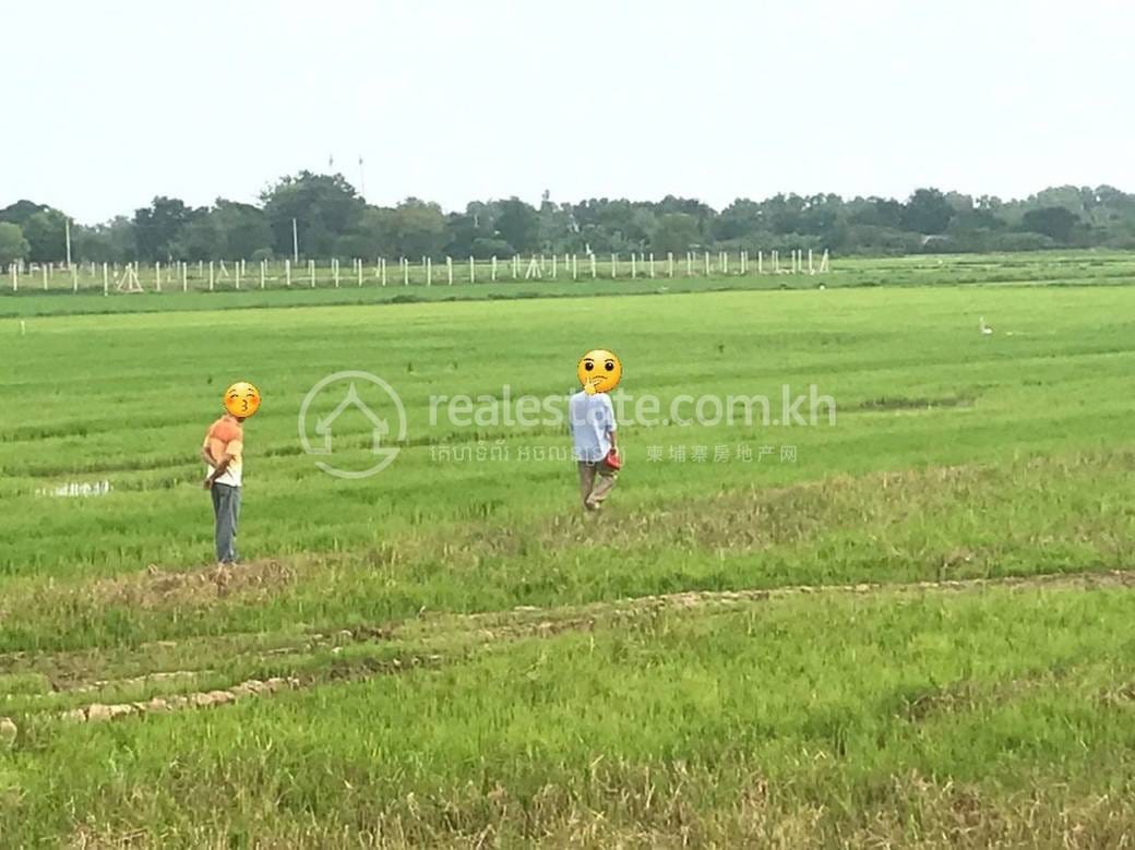 Dei Edth土地出售，位于Dei Edth