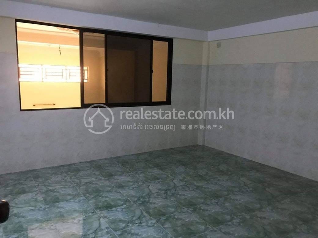 Смежный дом Для Продажи in Dangkao $155,000