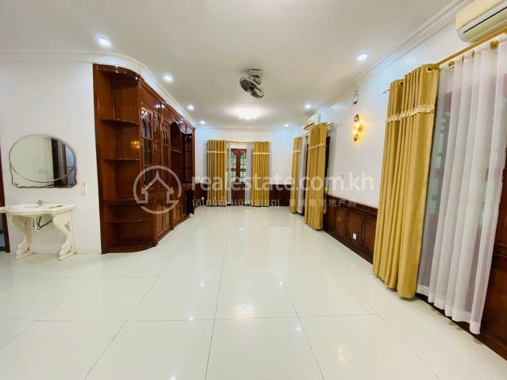 BKK 1 Apartment For Rent in BKK 1