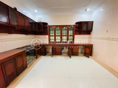 10 Bedrooms Apartment For Rent for $6,000