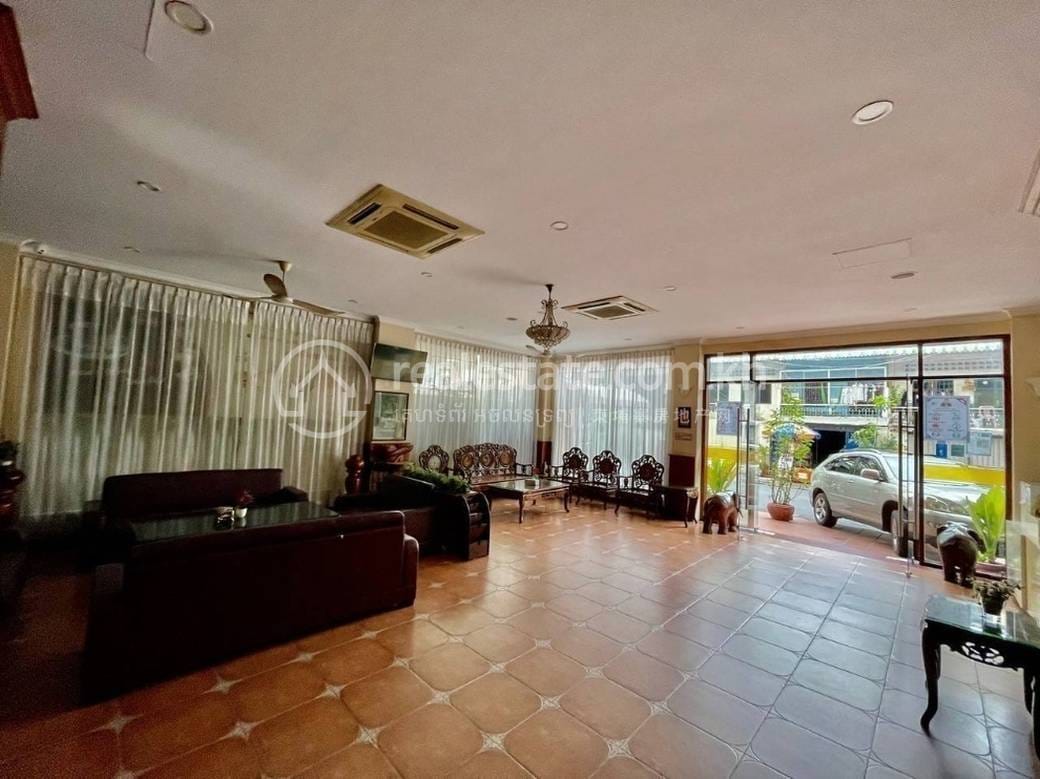 7 Makara Building For Rent in 7 Makara