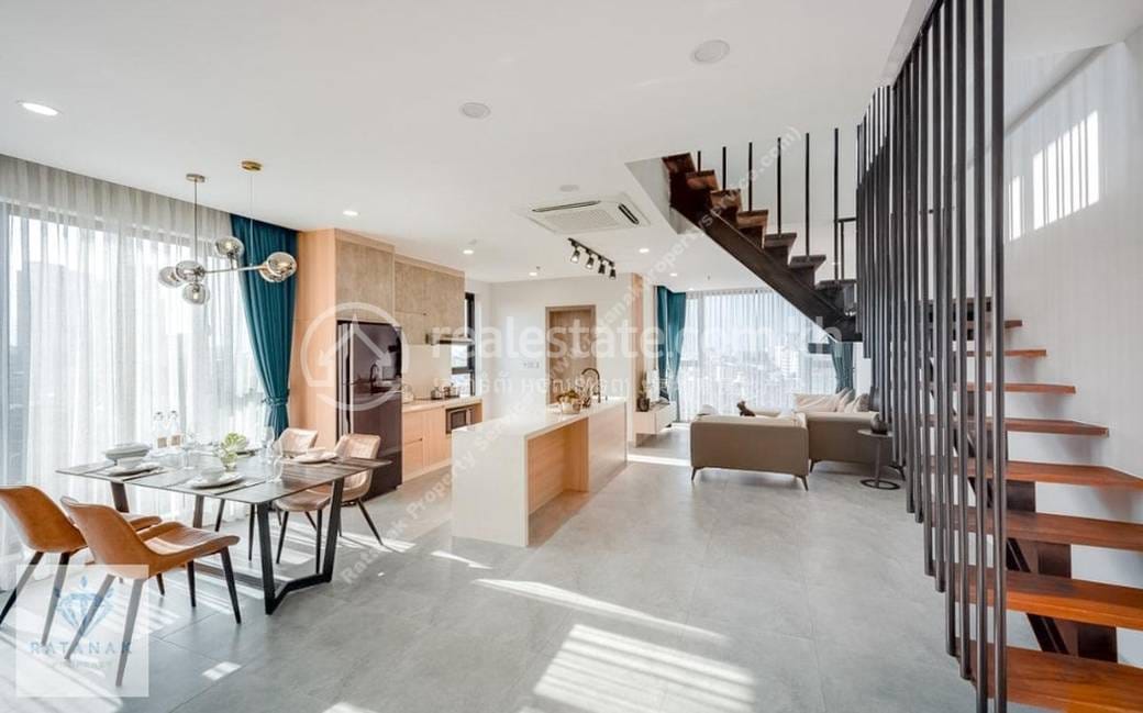 $2,200 Flat