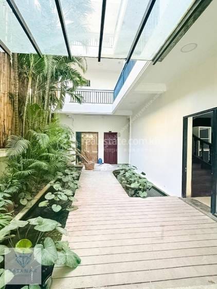 Daun Penh套房出租，价格$8,000