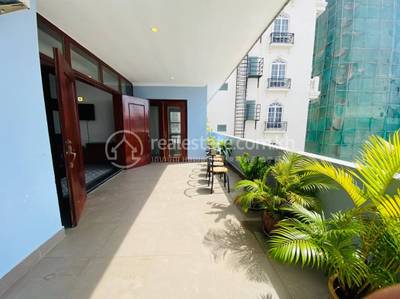 Apartment For Rent in Chamkarmon $1,100