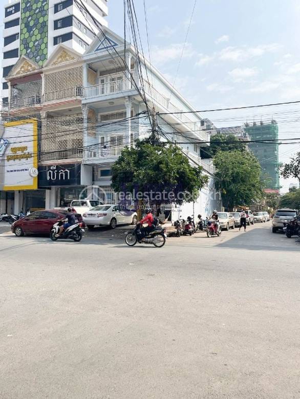 Chamkarmon排屋出租，价格$3,000
