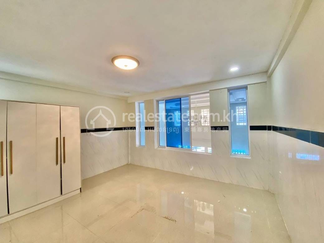 House and lot For Sale in Dangkao, Dangkao, Phnom Penh