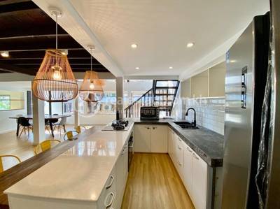 Chamkarmon Apartment For Rent in Tonle Bassac Chamkarmon $2,500