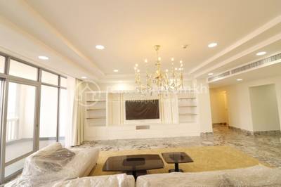 Apartment For Rent with 1 Parking Space