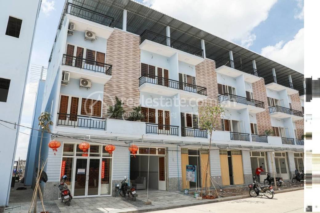 Por Sen Chey Maison mitoyenne À vendre à Por Sen Chey
