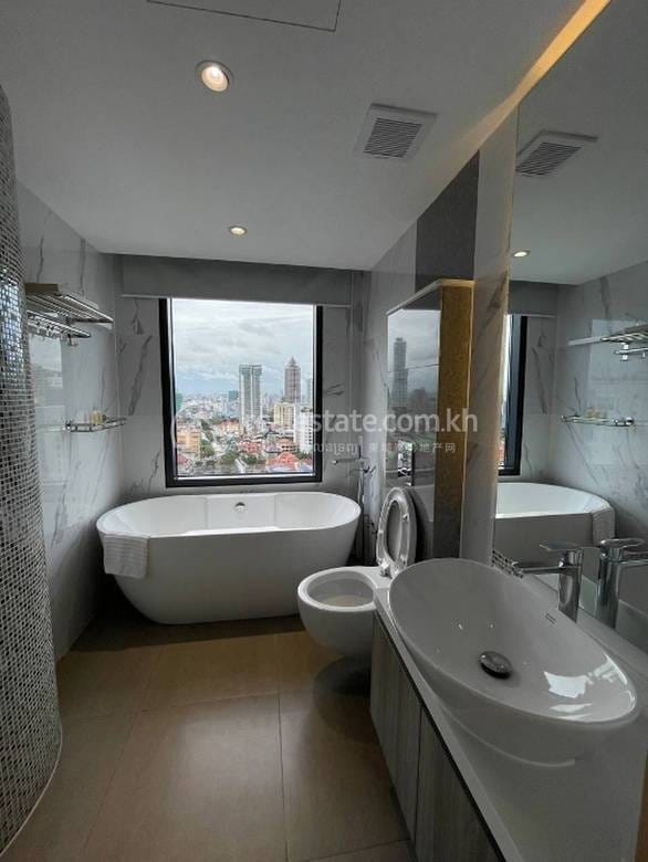 Tonle Bassac Apartment For Rent in Tonle Bassac