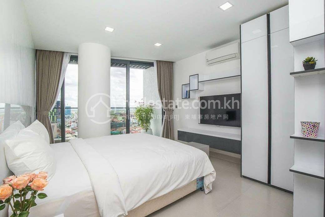 Apartment For Rent in Chamkarmon $2,300