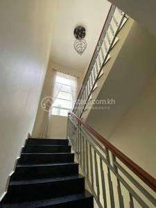 Chamkarmon Apartment For Rent in Chamkarmon
