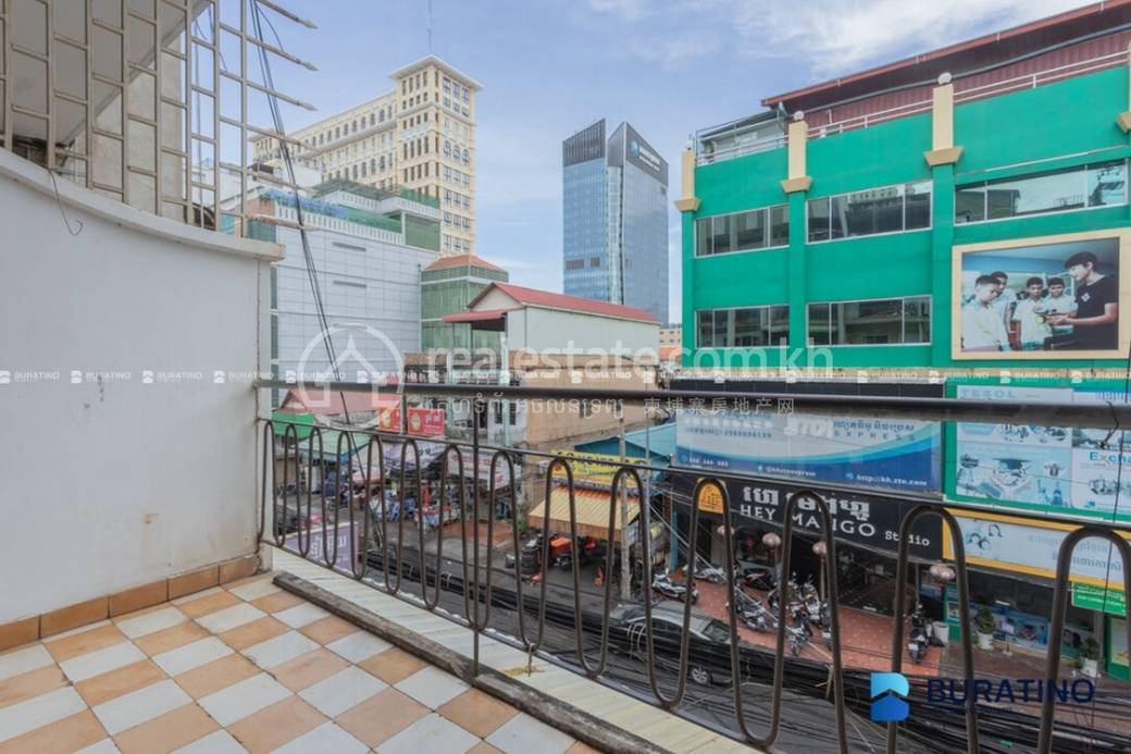Daun PenhHouse and lot出售，价格$98,000