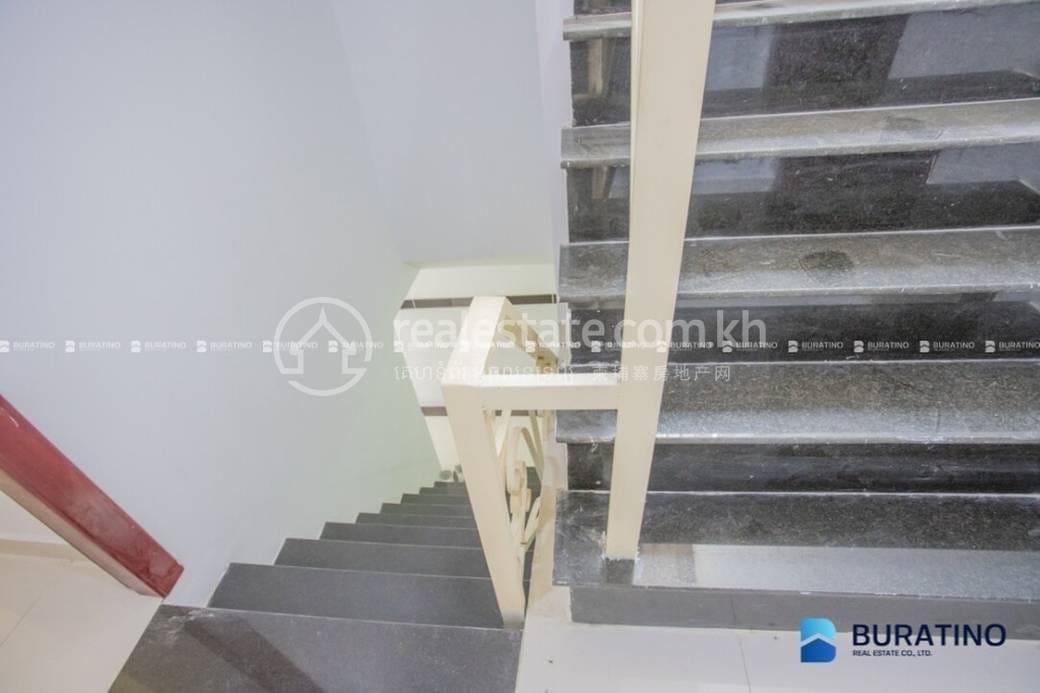 2 Bedrooms Flat House For Sale for $57,000