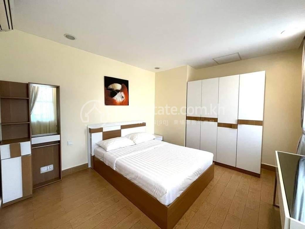 Chamkarmon Apartment For Rent in Chamkarmon
