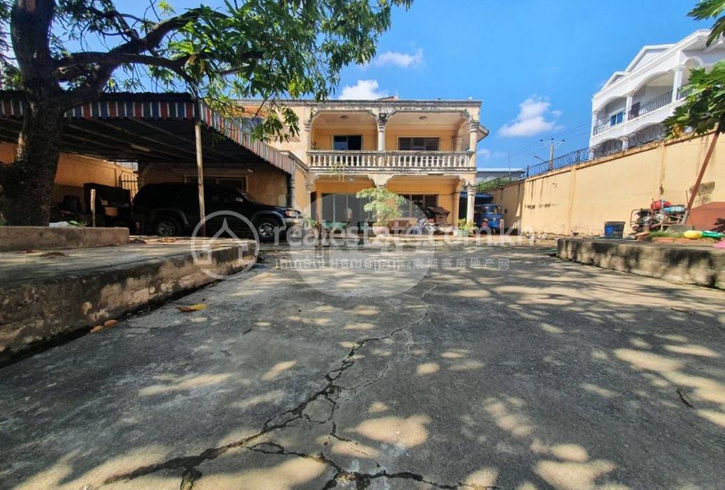 Sen SokHouse and lot出售，价格$1,100,000