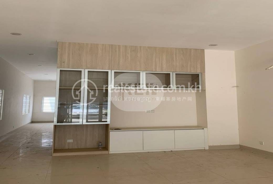 Sen Sok店屋出售，价格$240,000