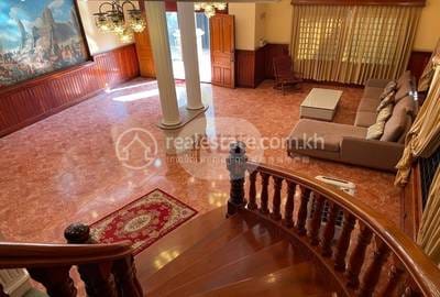 Villa À louer à Boeng Keng Kang $3,200