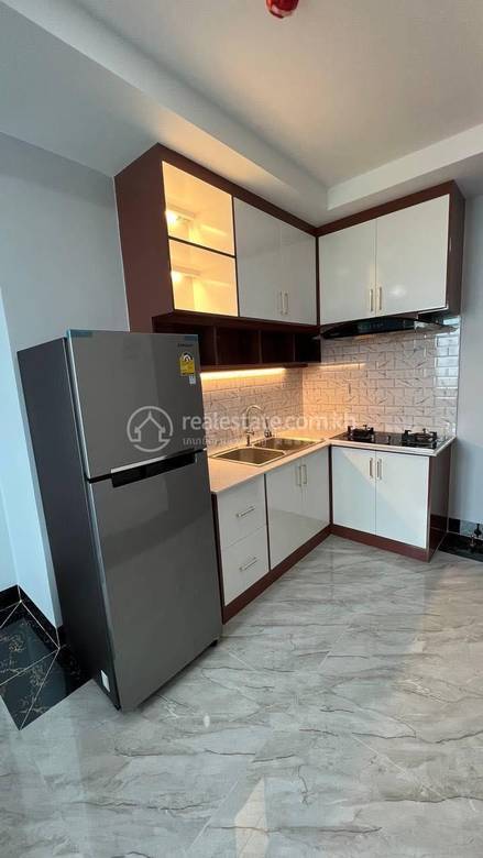 Apartment For Rent with 1 Parking Space