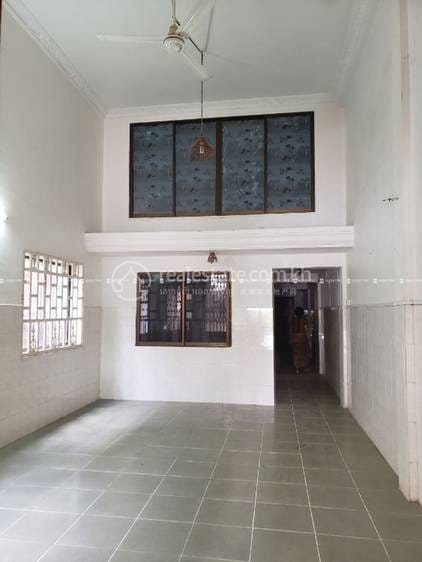 House and lot សំរាប់លក់ នៅToul Kork តម្លៃ $1,318,800