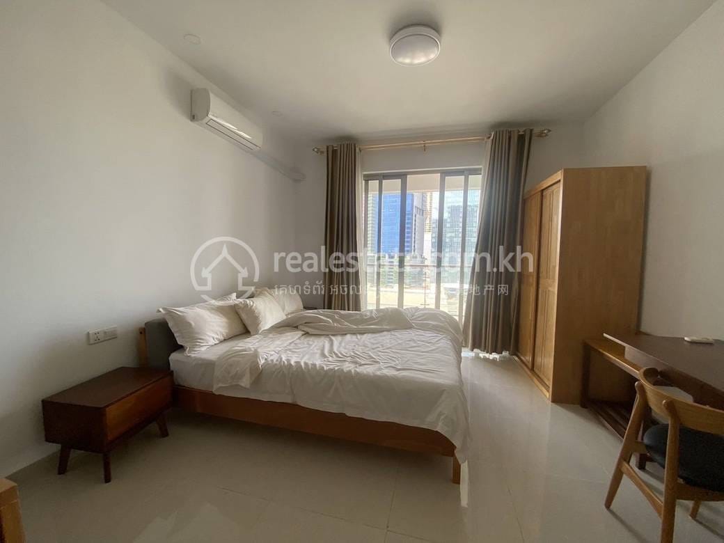 Chamkarmon Condo For Rent in Chamkarmon