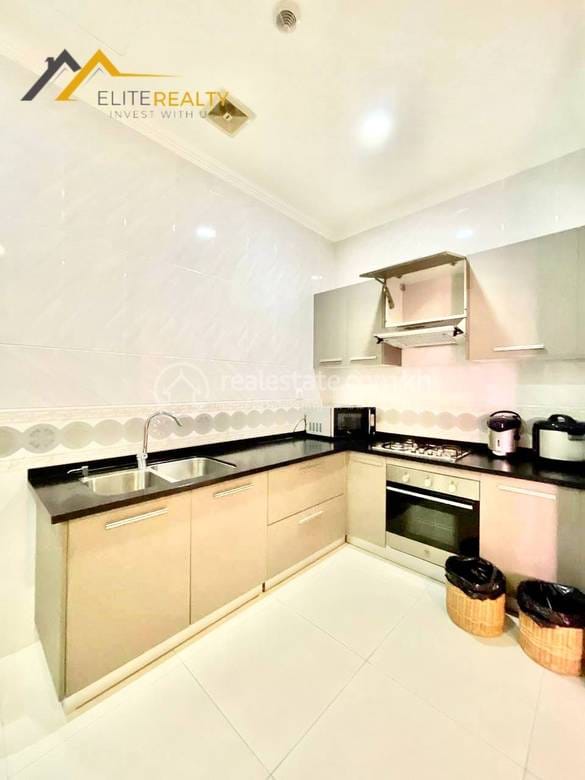 Apartment For Rent with 1 Parking Space