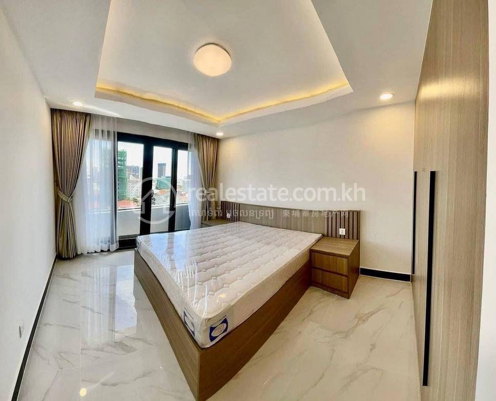 ផ្ទះល្វែង តម្លៃ $700
