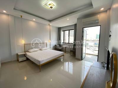 ទន្លេបាសាក់, ចំការមន, ភ្នំពេញ