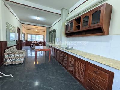 residential Condo for rent ใน Boeung Kak 2 รหัส 225881