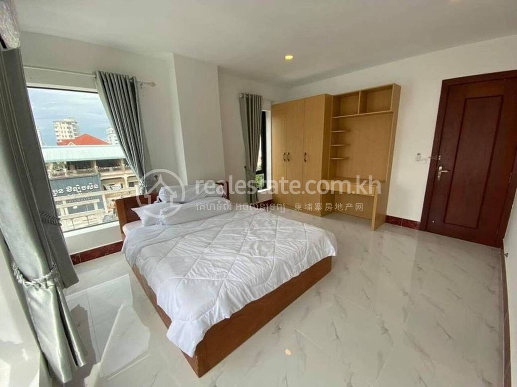 Chamkarmon Condo For Rent in Chamkarmon