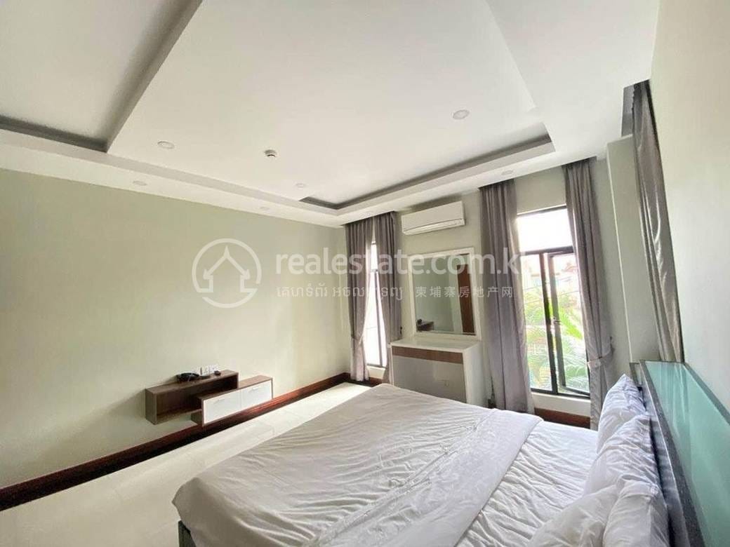 Chamkarmon Condo For Rent in Chamkarmon