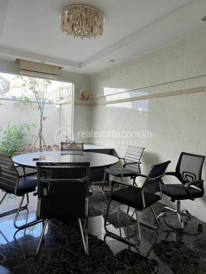 Tonle Bassac House and lot Для Аренды in Tonle Bassac