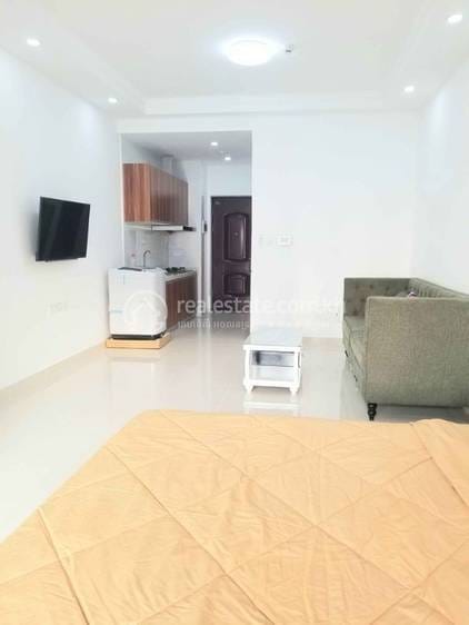 Chamkarmon Condo For Rent in Chamkarmon