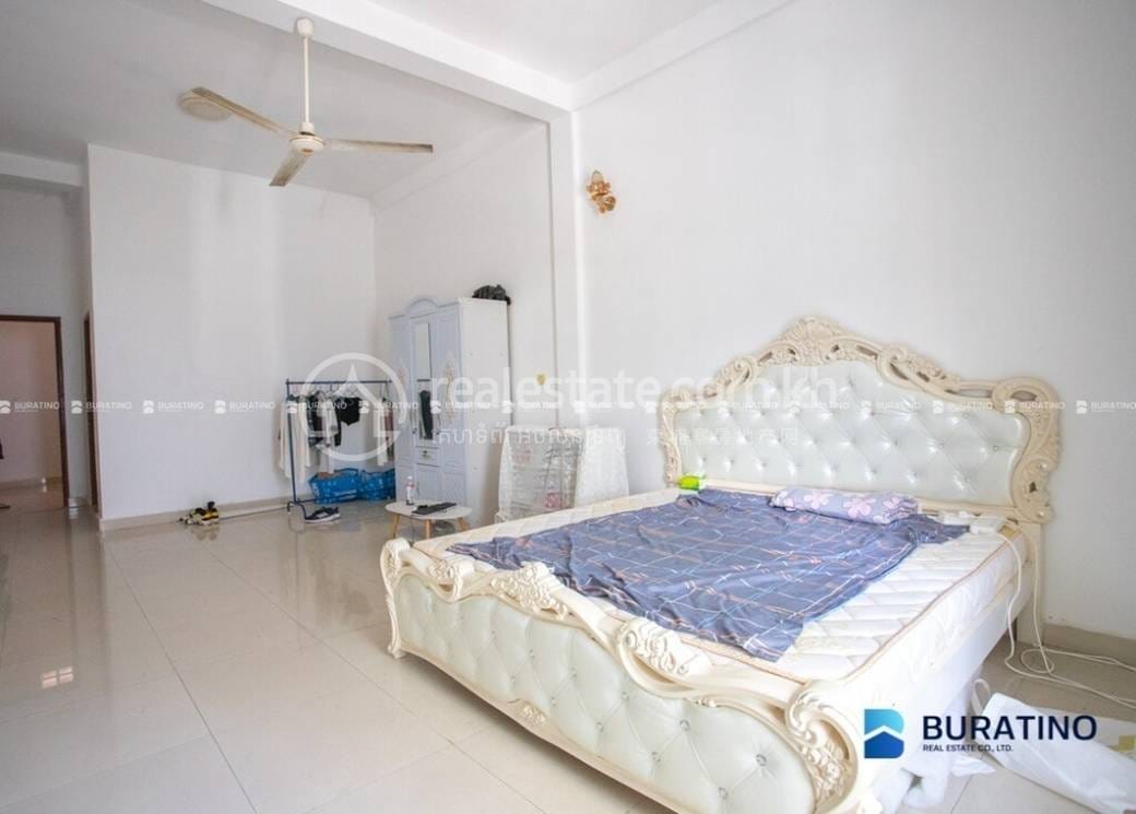Flat House For Sale in Sen Sok $280,000