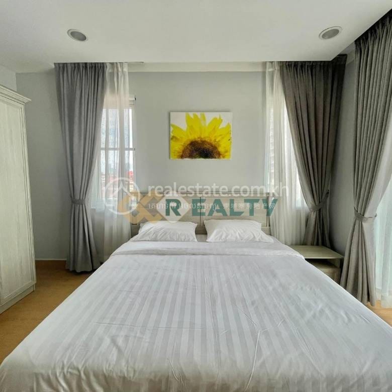 Apartment For Rent with 1 Parking Space