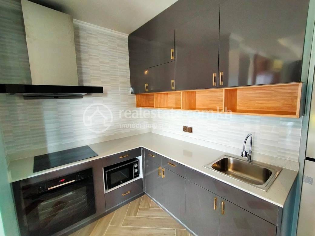 Apartment For Rent with 1 Parking Space