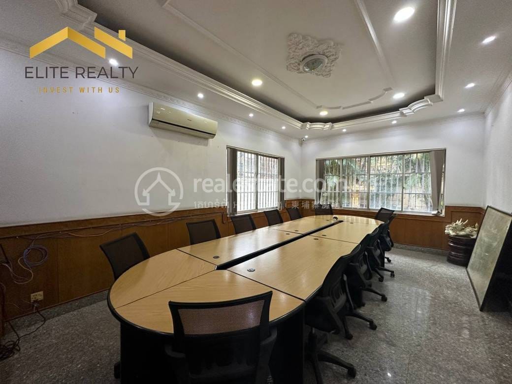 Villa For Rent in Boeng Keng Kang $10,000
