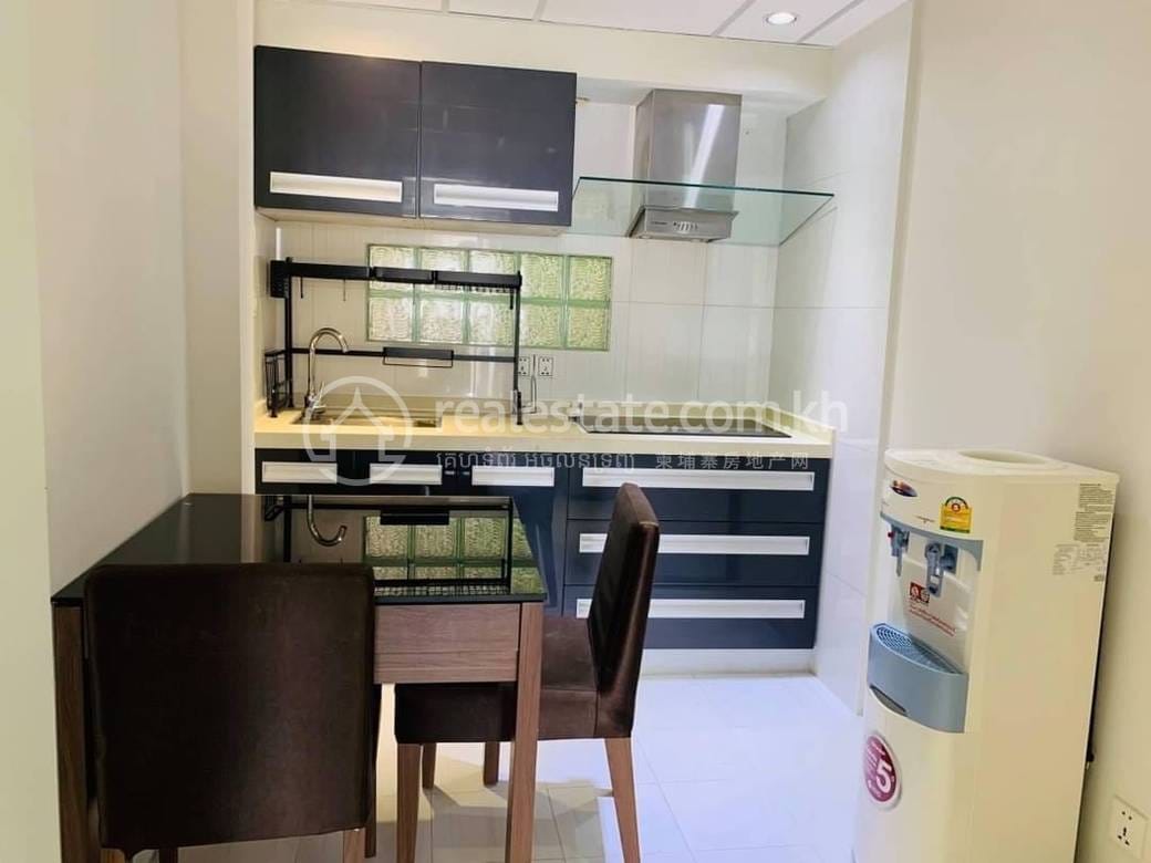 Apartment For Rent in Phsar Chas, Daun Penh, Phnom Penh