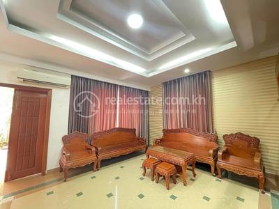 Chbar Ampov别墅出租，价格$1,000