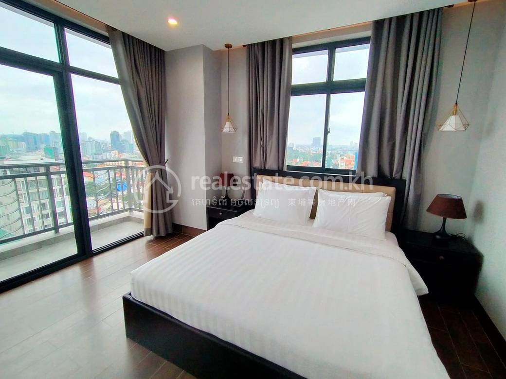 Apartment For Rent in Chamkarmon $2,200