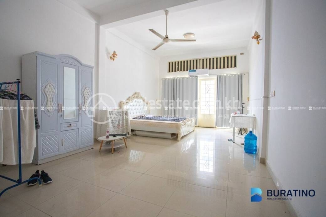Flat House For Sale in Tuek Thla, Sen Sok, Phnom Penh