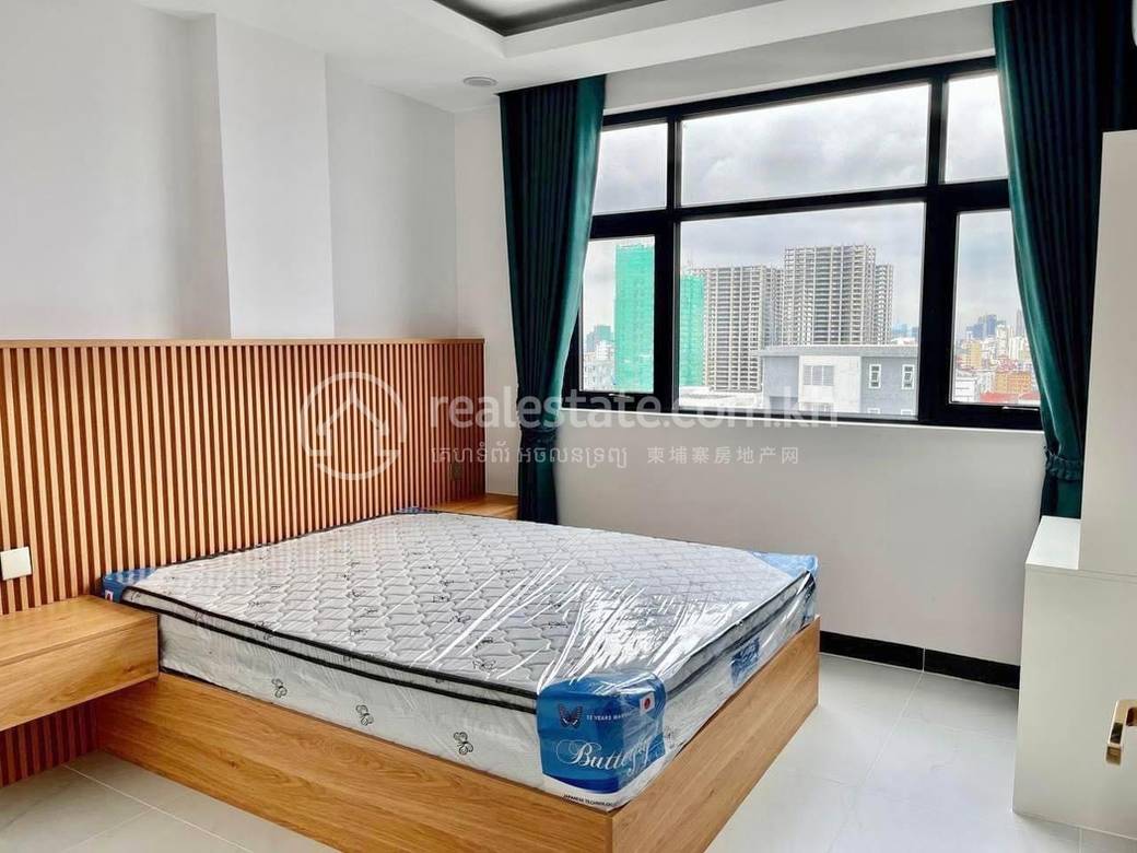 Apartment For Rent with 1 Parking Space