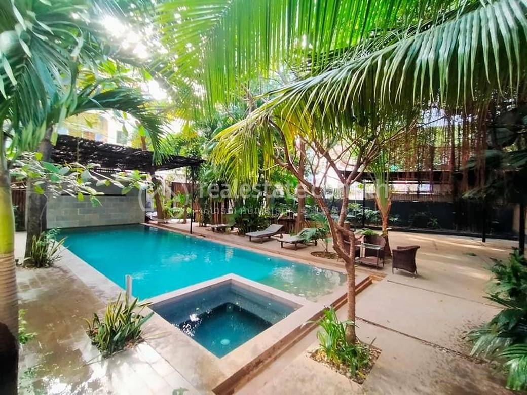 Apartment For Rent with 1 Parking Space
