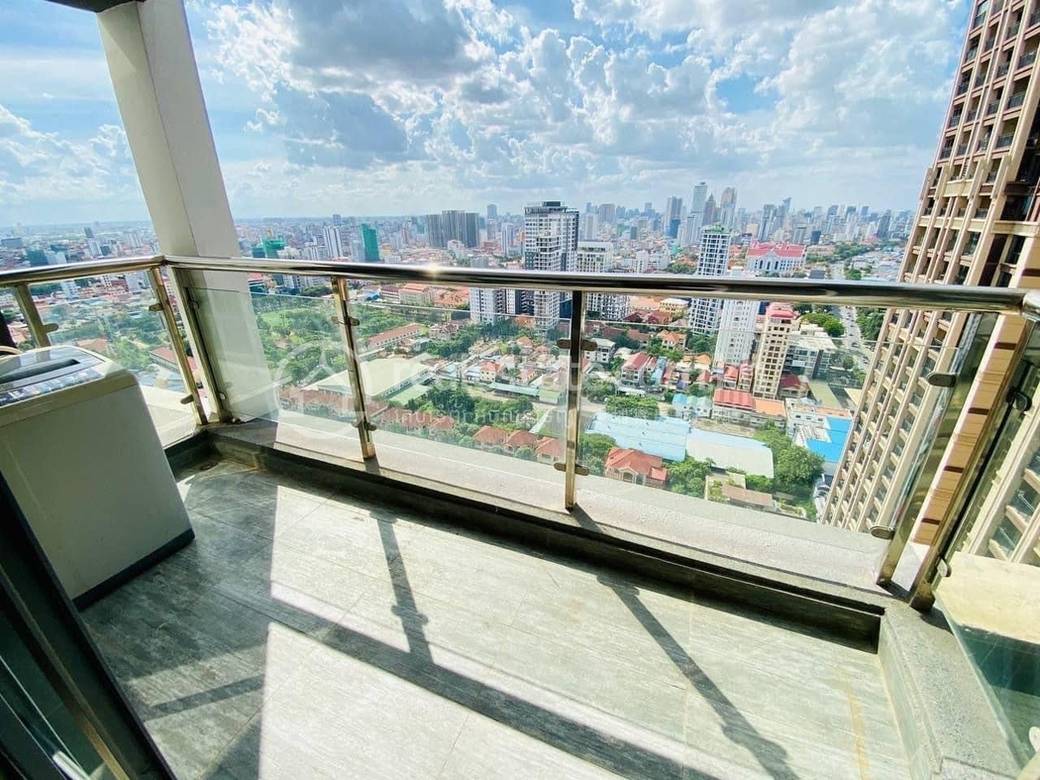 Chamkarmon Apartment For Rent in Chamkarmon