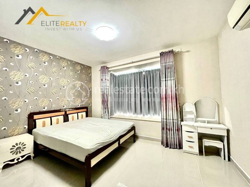Apartment For Rent with 1 Parking Space