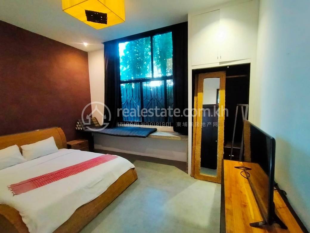 Apartment For Rent with 1 Parking Space